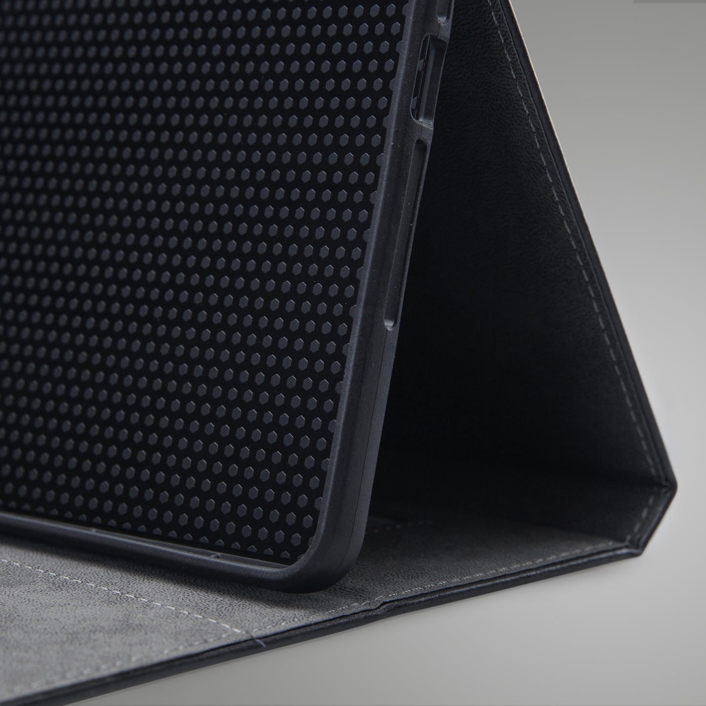 Mobilize Premium Folio Case Apple Ipad 10.2 (2019/2020/2021) Black