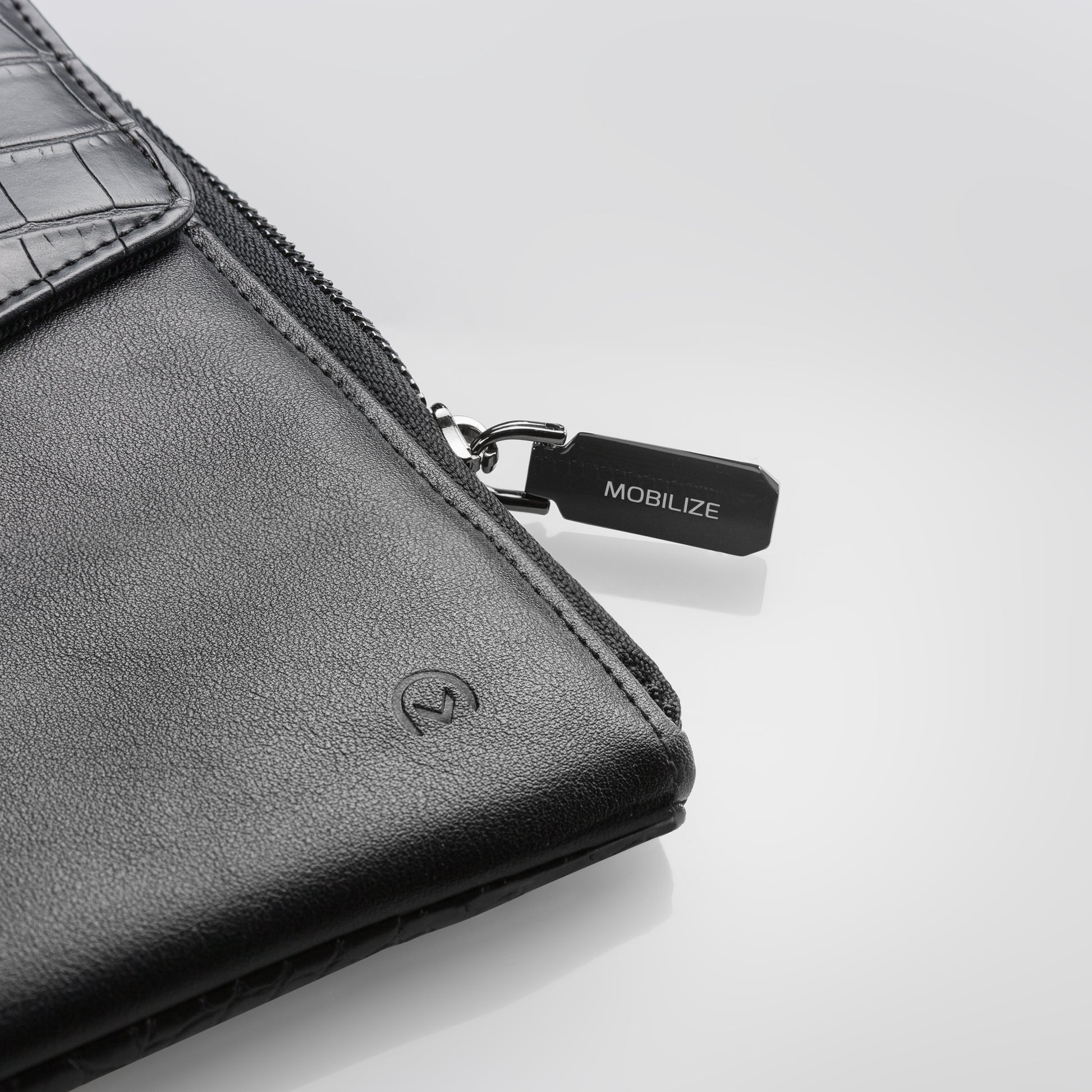 Mobilize Elegant Universal Tablet Clutch Black Croco