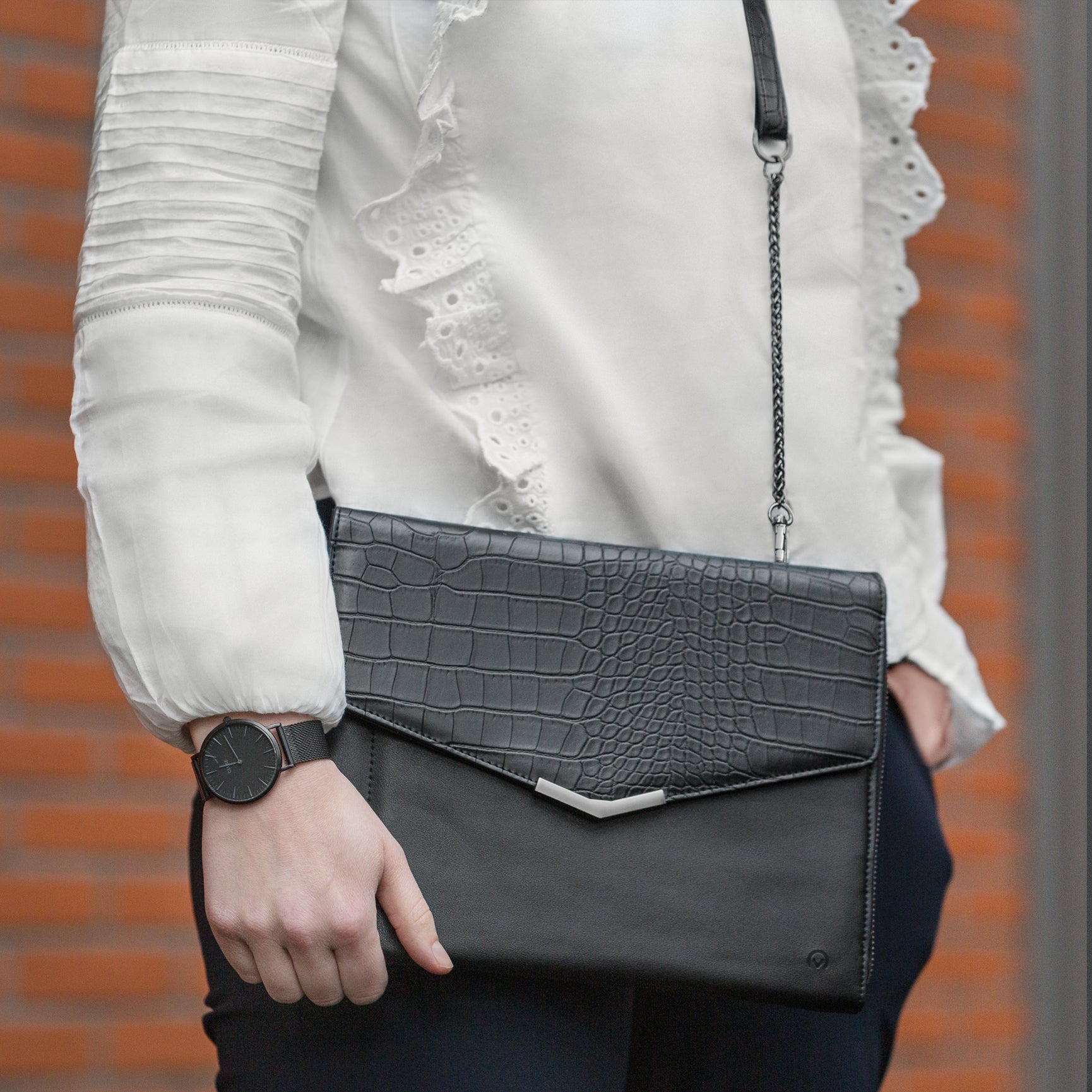 Mobilize Elegant Universal Tablet Clutch Black Croco