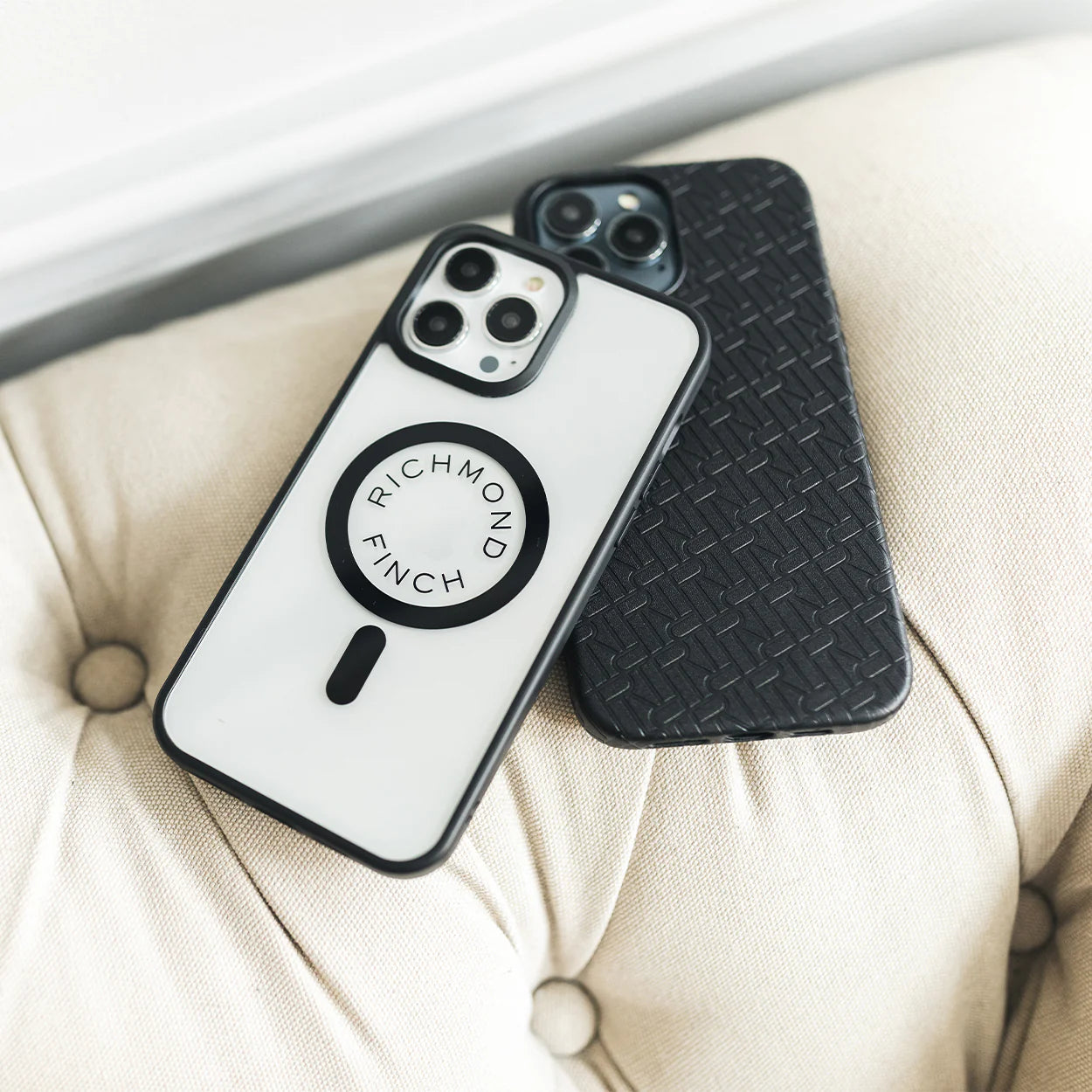 Richmond & Finch Clear Magsafe Case Collection Apple Iphone 14 Pro Max Transparent